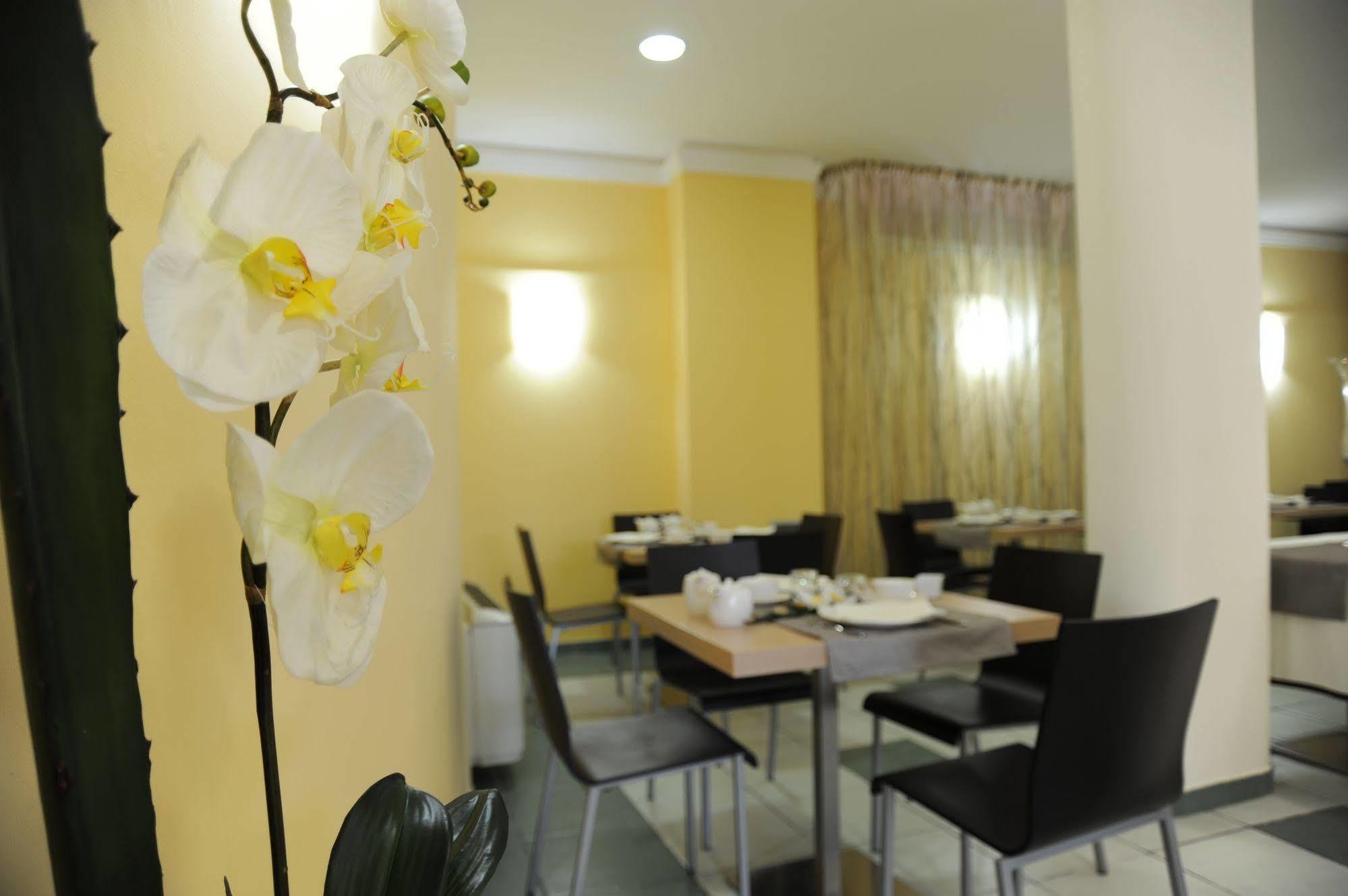 Hotel Bulla Regia Fontane Bianche Luaran gambar