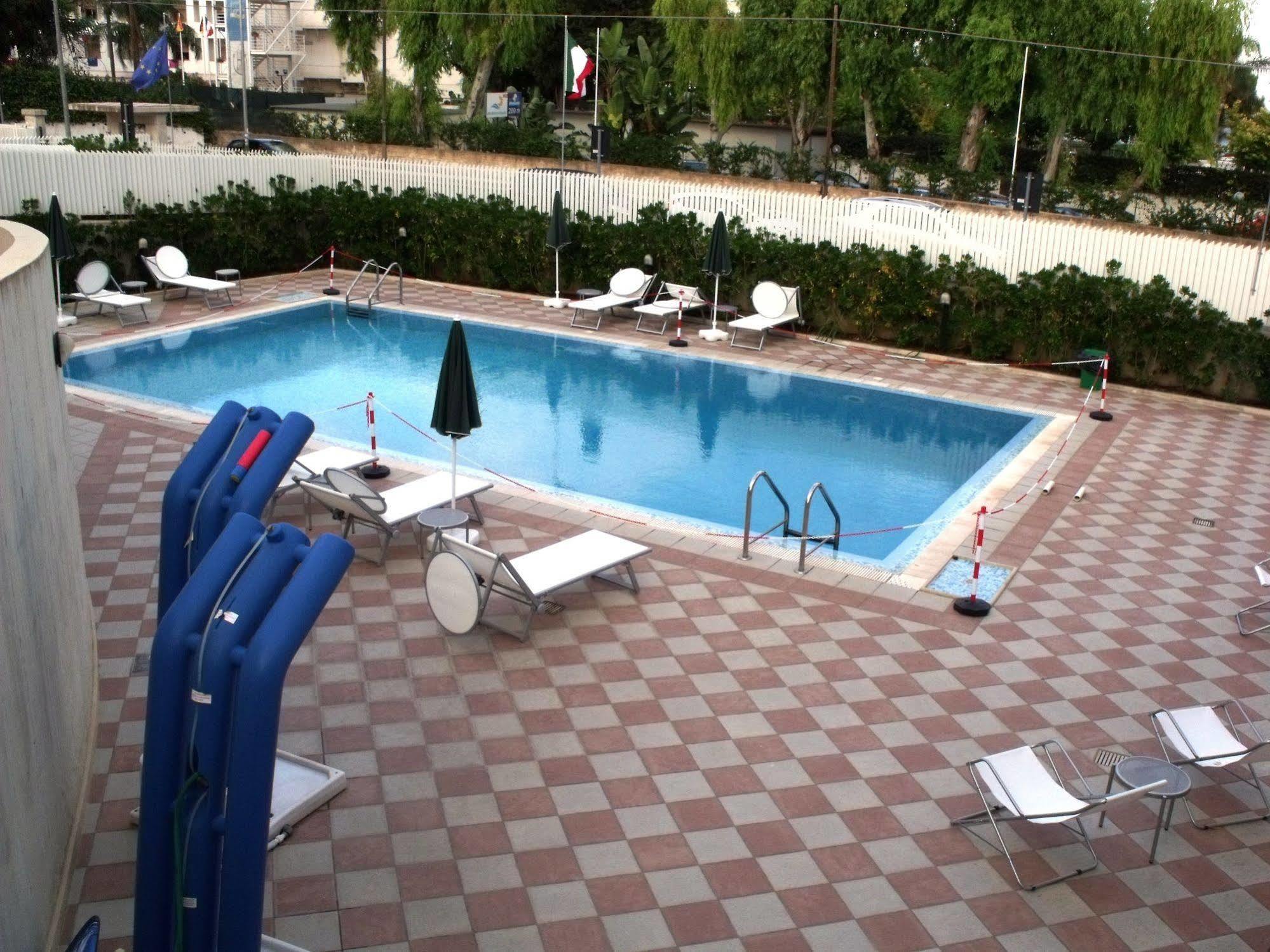 Hotel Bulla Regia Fontane Bianche Luaran gambar