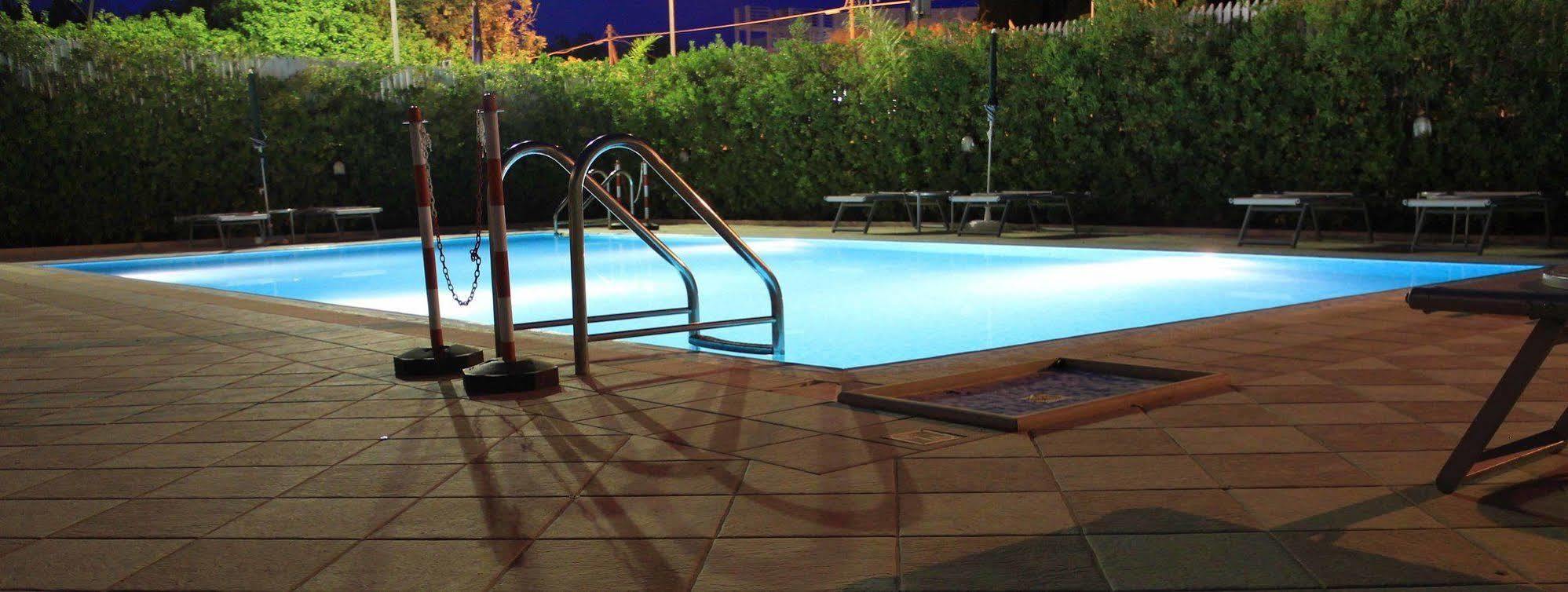 Hotel Bulla Regia Fontane Bianche Luaran gambar