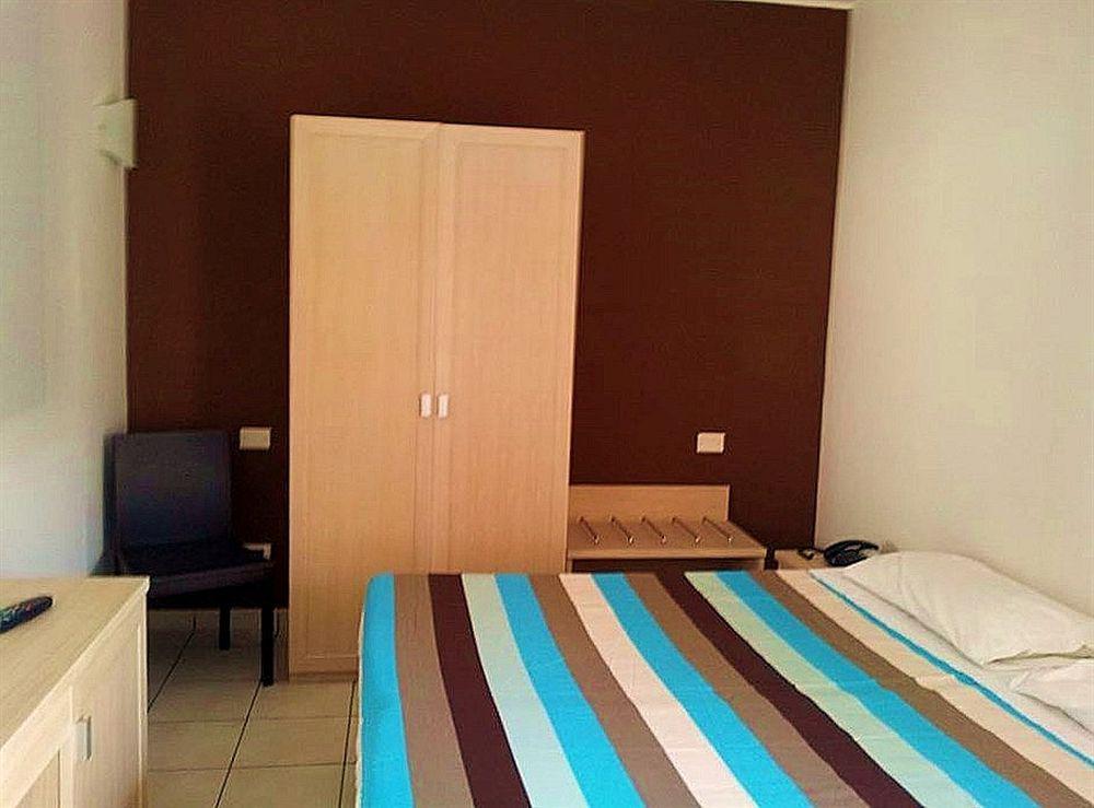 Hotel Bulla Regia Fontane Bianche Luaran gambar